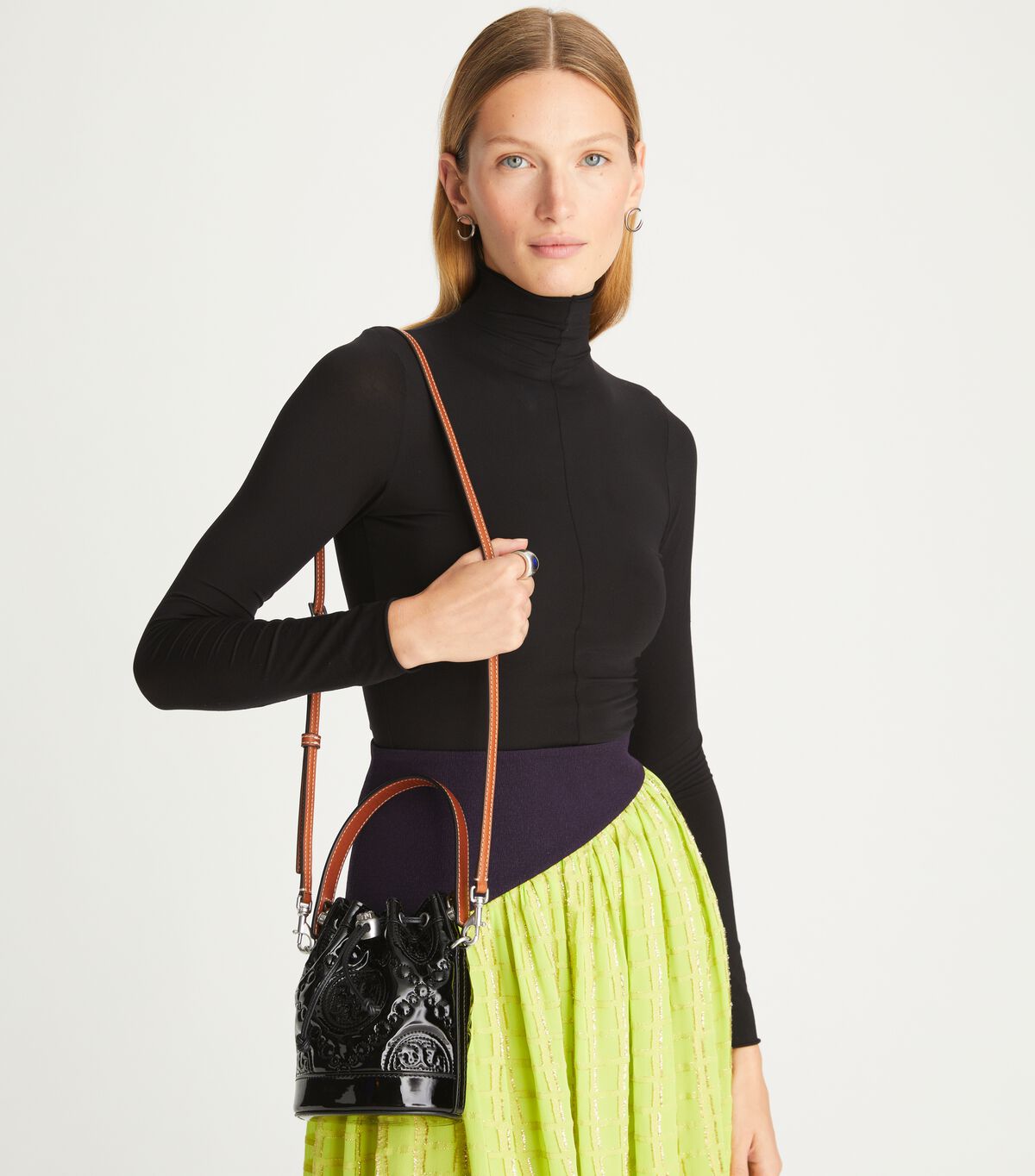 Black Tory Burch Mini T Monogram Embroidered Patent Women's Bucket Bags | OUTLET-90782149