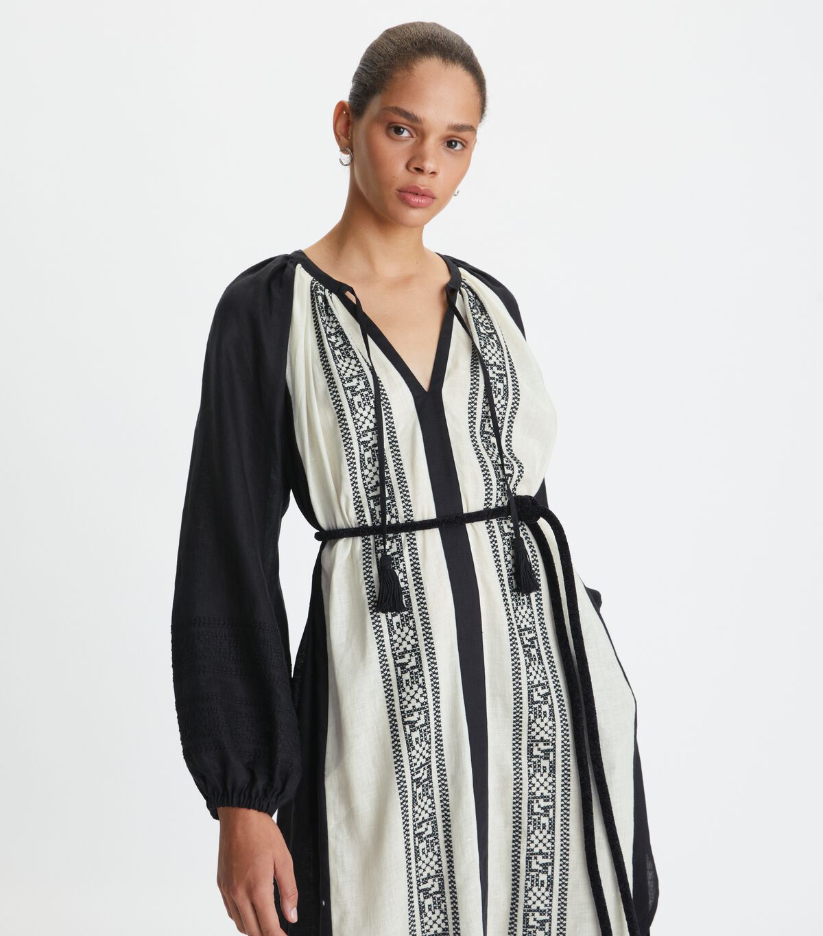 Black / White Tory Burch Embroidered Women's Dress | OUTLET-91384209