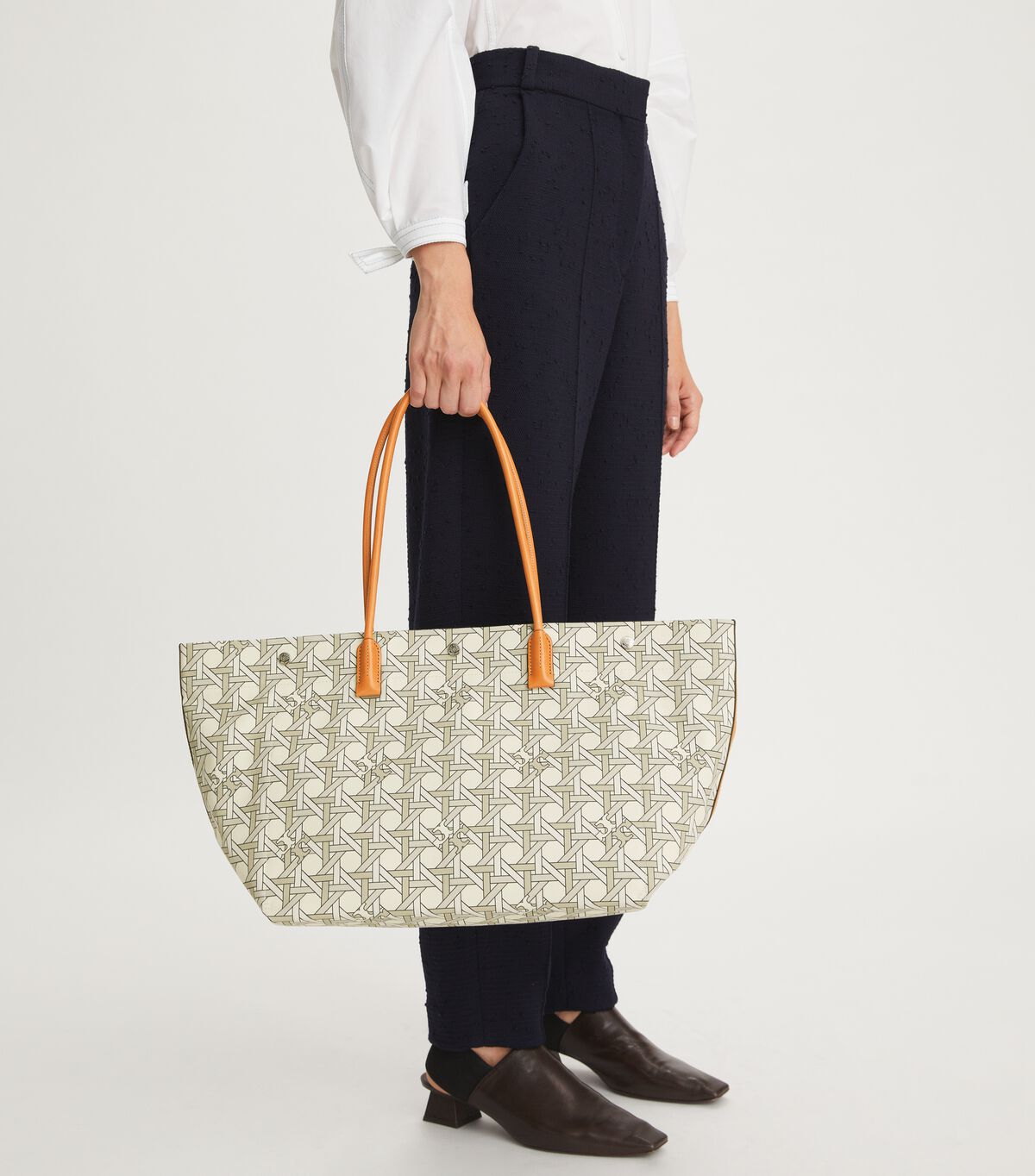 White Tory Burch Canvas Basketweave Women's Tote Bags | OUTLET-70589329